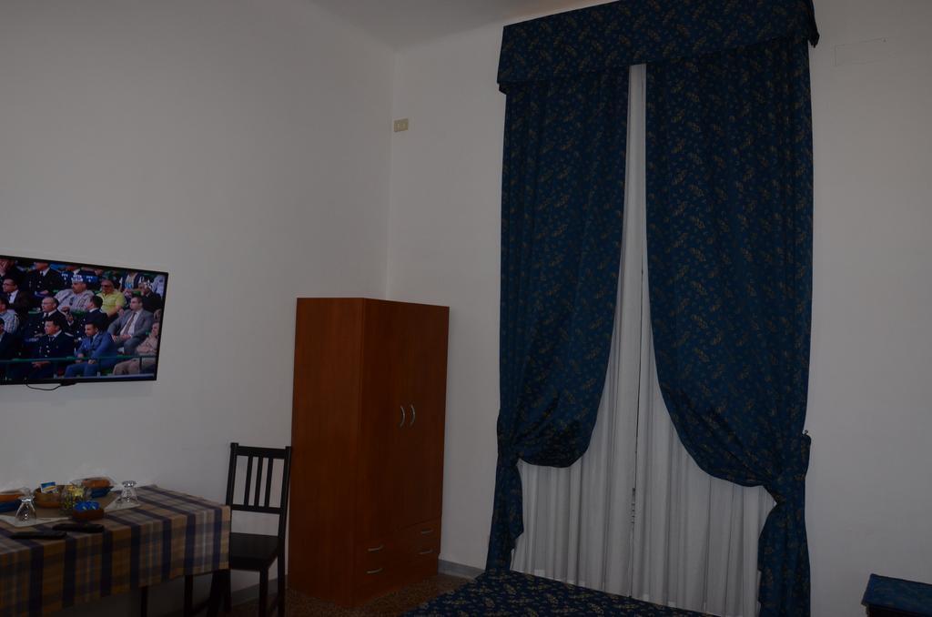 Ines Downtown B&B Rome Buitenkant foto